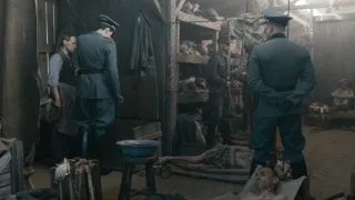 Nahý mezi vlky