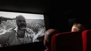 Valami Amerika (1)