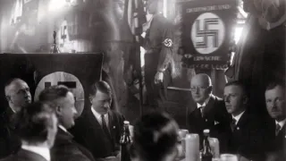 Hitlerův dvůr (1/2)
