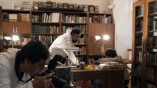 Modré stíny (1/4)