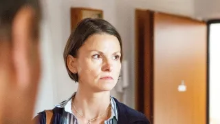 Modré stíny (2/4)