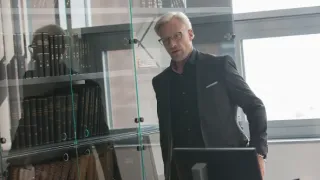 Modré stíny (2/4)
