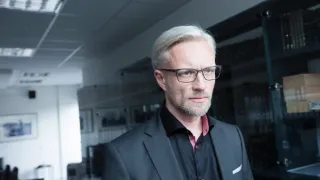 Modré stíny (2/4)