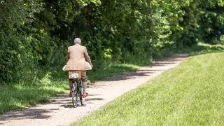 Klenoty s vůní benzinu II (4/9)