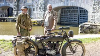 Klenoty s vůní benzinu II (4/9)