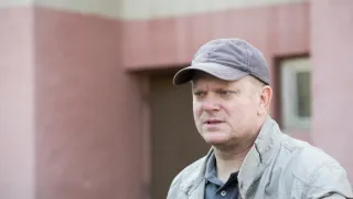 Modré stíny (3/4)