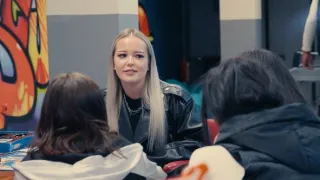 Pod pokličkou maloměsta