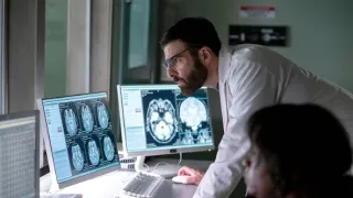 Dr. Wolf (1)