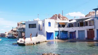 Santorini a Milos, vulkanické ostrovy