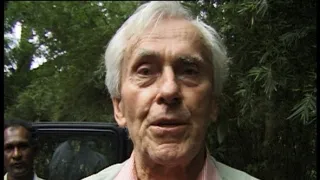 Sloni žijí do sta let