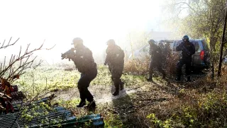 Pět mrtvých psů (2/3)