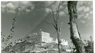 Přední linie (4/8)