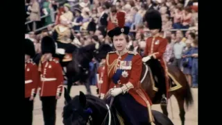 Alžběta II. - mozaika života