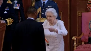 Alžběta II. - mozaika života