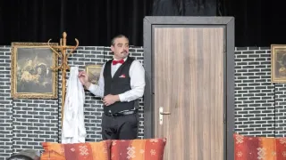 13. komnata Ernesta Čekana