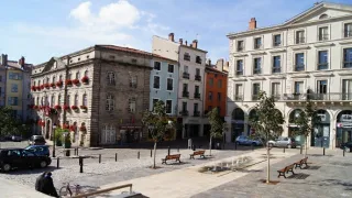 Pěšky hezky česky (1/2)