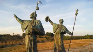 Pěšky hezky česky (1/2)