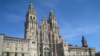 Pěšky hezky česky (1/2)