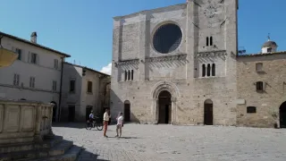 Manu a Matěj na cestě po střední Itálii (8/10)