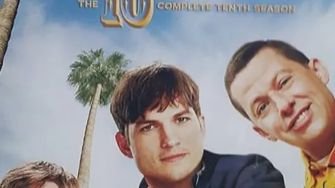 Dva a pol chlapa X (22)