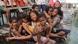 Na cestě po Jayapuře a Biaku