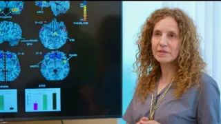 Tátové v rolích matek