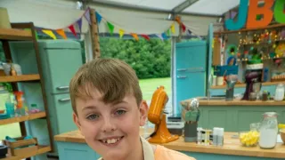 Peče celá Británie Junior IX