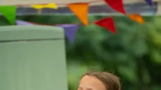 Peče celá Británie Junior IX