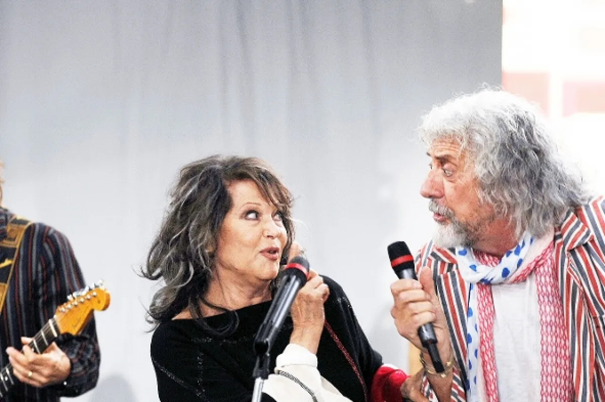 Všetky cesty vedú do Ríma (All Roads Lead to Rome), 2015 - fotogaléria