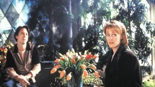 Posteľ plná ruží