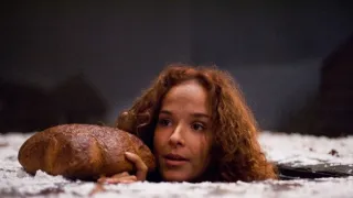 O dívce, která šlápla na chléb