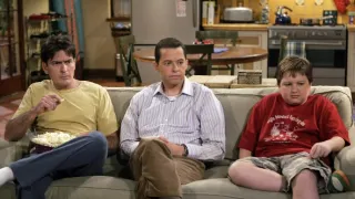 Dva a půl chlapa V (17)