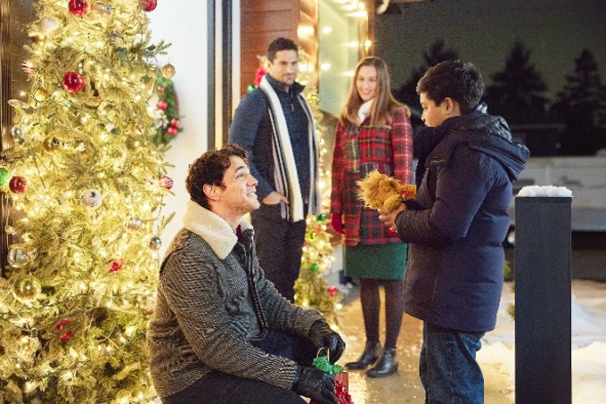 Vianočný zázrak lásky (A Godwink Christmas: Miracle of Love), 2021 - fotogaléria