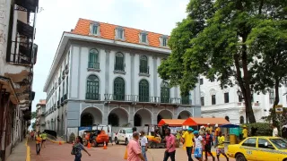 Panama, mesto a prieplav