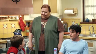 Dva a půl chlapa V (15)