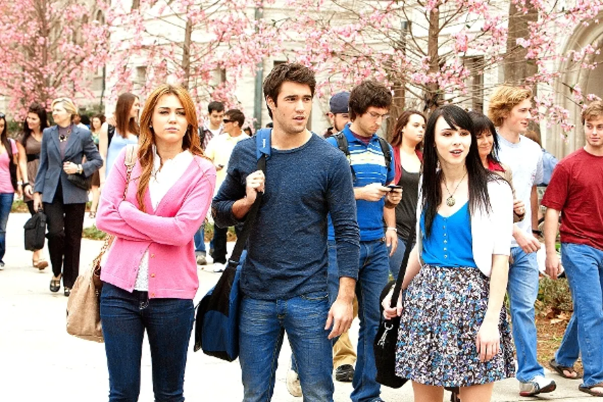 V utajení (So Undercover), 2012 - fotogaléria