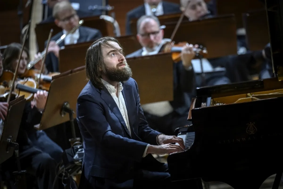 Jakub Hrůša diriguje Skrjabina a Suka, 2023 - fotogaléria