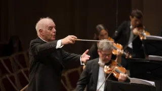 Barenboim řídí Staatskapelle Berlín