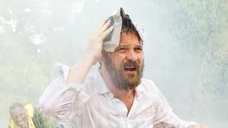 V elektrizující mlze