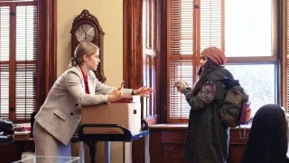 Ella a čierny jaguár