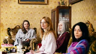 Geniálna priateľka IV (3/10)