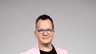 Cápák között IX (4)