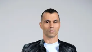 Cápák között IX (4)