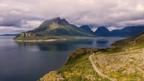 Putování podél moří (2)