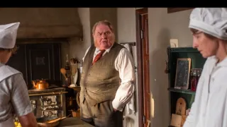 Hotel na pobřeží (2/33)