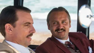 Hotel na pobřeží (2/33)