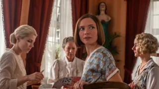 Hotel na pobřeží (4/33)