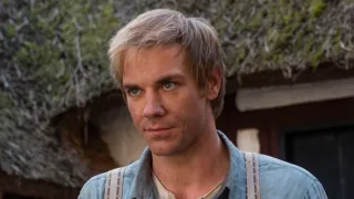 Hotel na pobřeží (6/33)