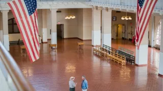 Americké ostrovy s Martinem Clunesem (2/4)