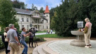 Naše lázně (2/10)